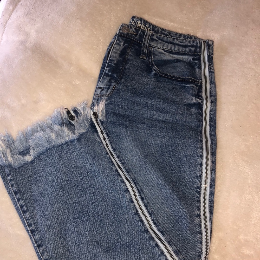 Distressed Zipper High Waisted Jeans